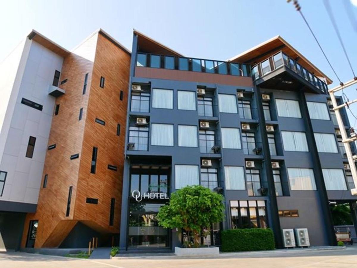 Ou Hotel Phitsanulok Exterior photo