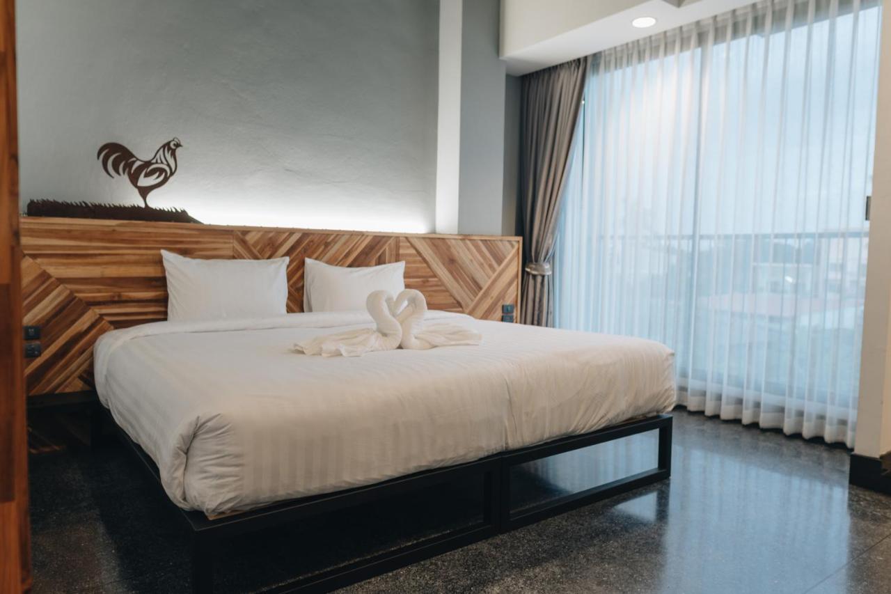 Ou Hotel Phitsanulok Exterior photo